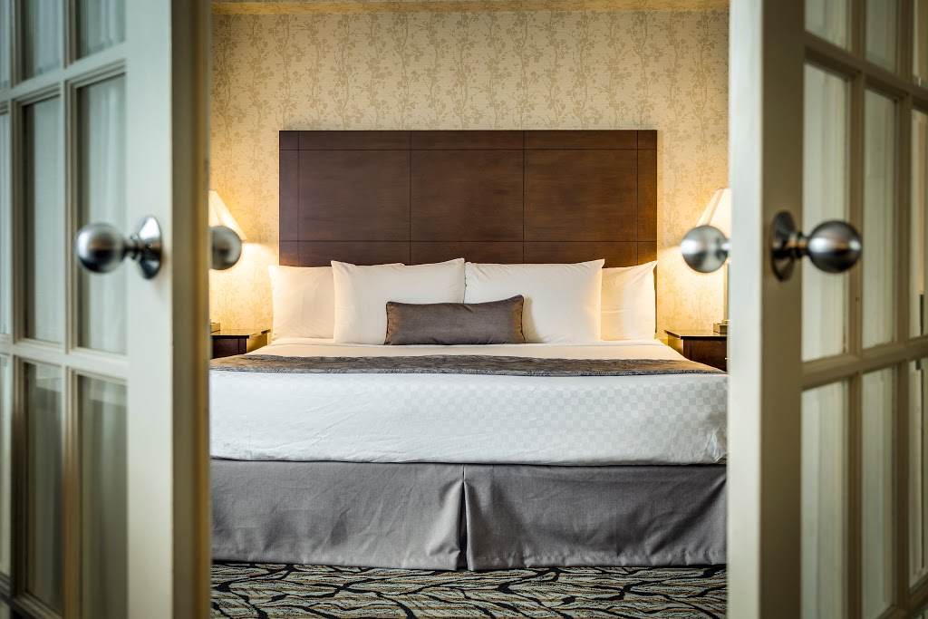 Monte Carlo Inn-Oakville Suites | 374 South Service Rd E, Oakville, ON L6J 2X6, Canada | Phone: (905) 849-9500