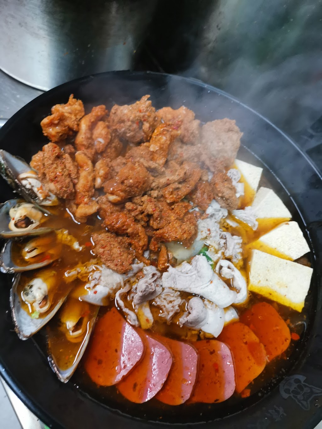 惊叹麻辣烫 Amazing Spicy Hotpot | 8542 Granville St, Vancouver, BC V6P 4Z7, Canada | Phone: (604) 336-9979