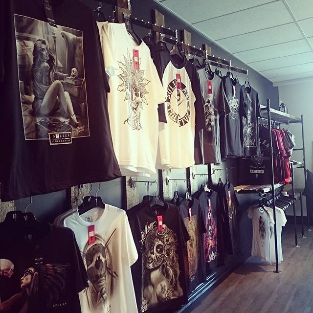 La Roue Noire | 438 Boulevard Jacques Cartier #103, Shannon, QC G3S 1N5, Canada | Phone: (418) 844-9944