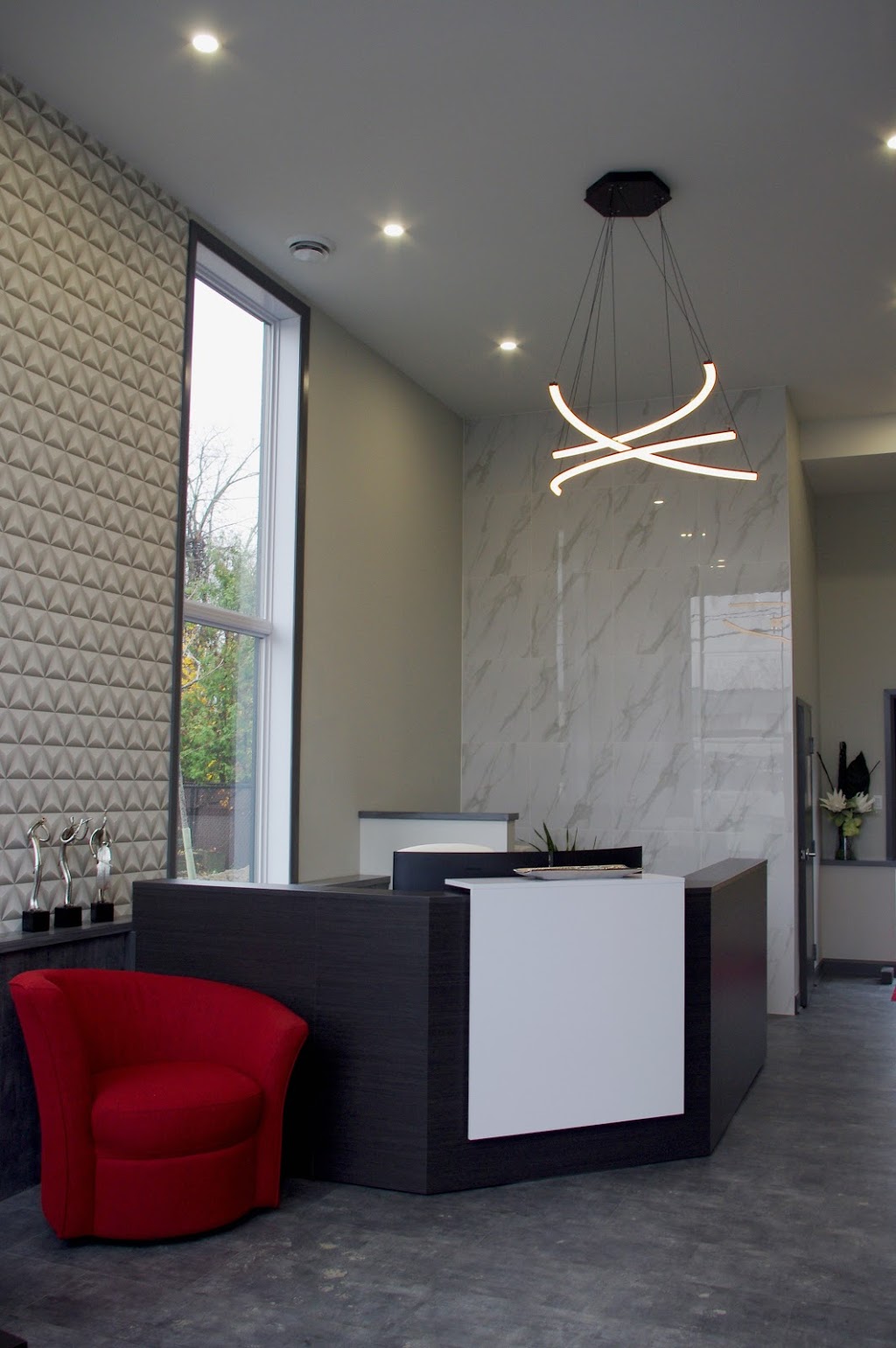 Assurances & Produits | 406 Chemin de la Grande-Côte, Boisbriand, QC J7G 1B1, Canada | Phone: (450) 973-8222