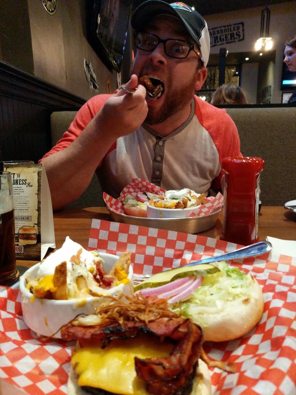 Chucks Roadhouse Bar & Grill | 310 Garrison Road Garrison Village Shopping Centre, Fort Erie, ON L2A 1M7, Canada | Phone: (905) 991-9444