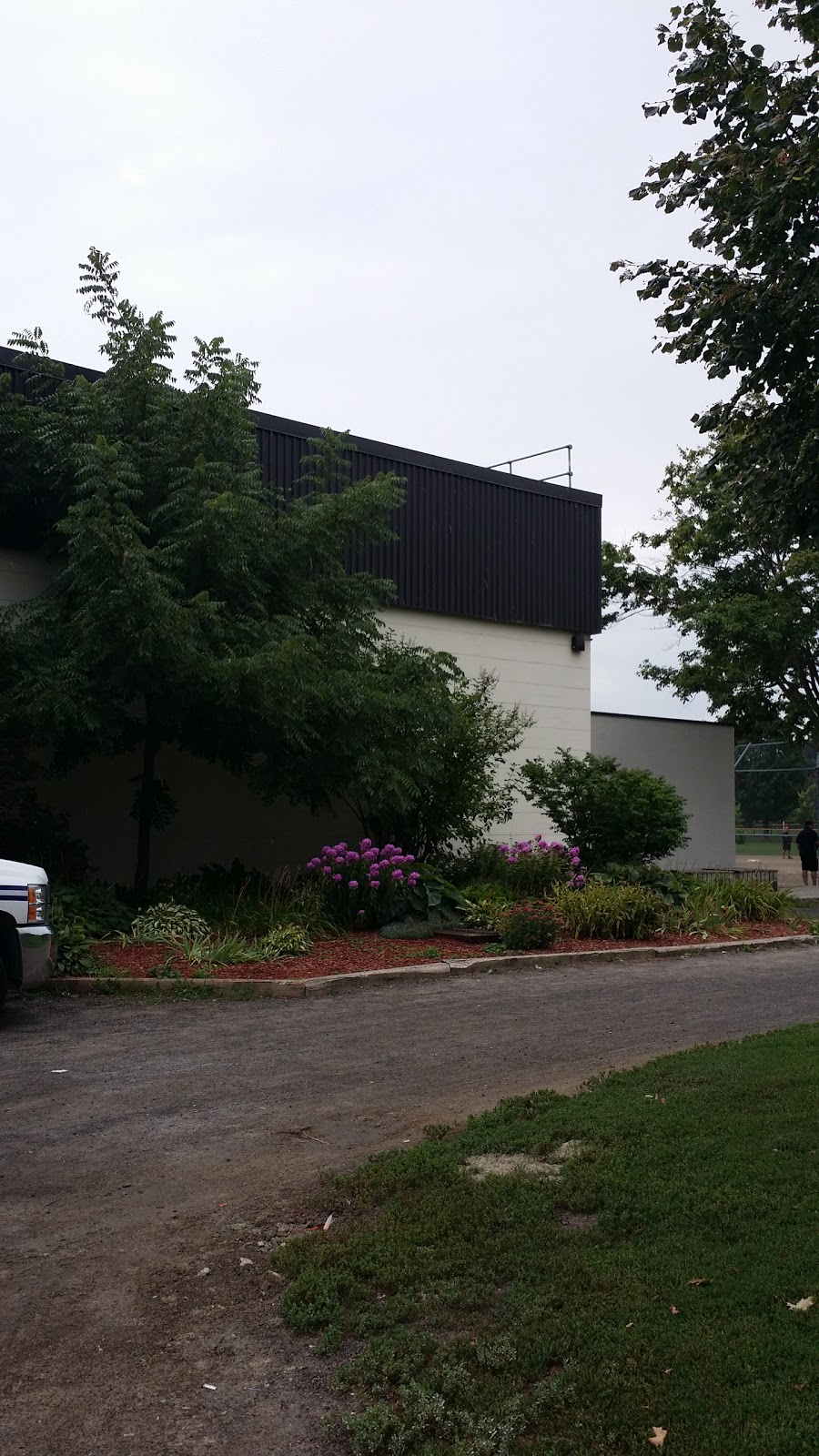 Manotick Arena & Community Centre | 5572 Dr Leach Dr, Manotick, ON K4M 1L7, Canada | Phone: (613) 692-4772