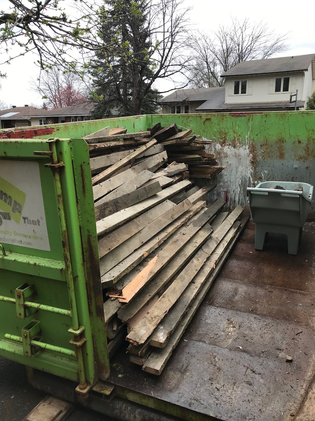 Bin There Dump That Ottawa | 180 Wescar Ln, Carp, ON K0A 1L0, Canada | Phone: (613) 288-0511
