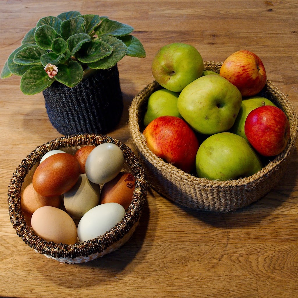 Nzuri Basket Company | Mansons Landing, 1408 Manzanita Rd, Mansons Landing, BC V0P 1K0, Canada | Phone: (250) 935-0007