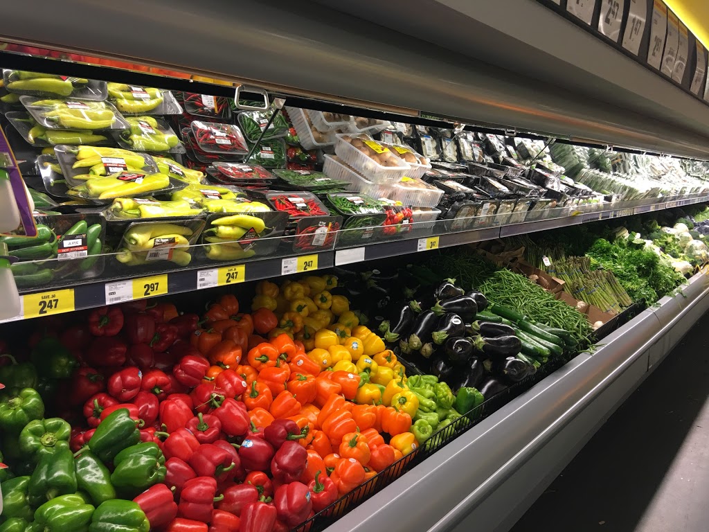 Francos No Frills | 640 Queenston Rd, Hamilton, ON L8K 1K2, Canada | Phone: (866) 987-6453