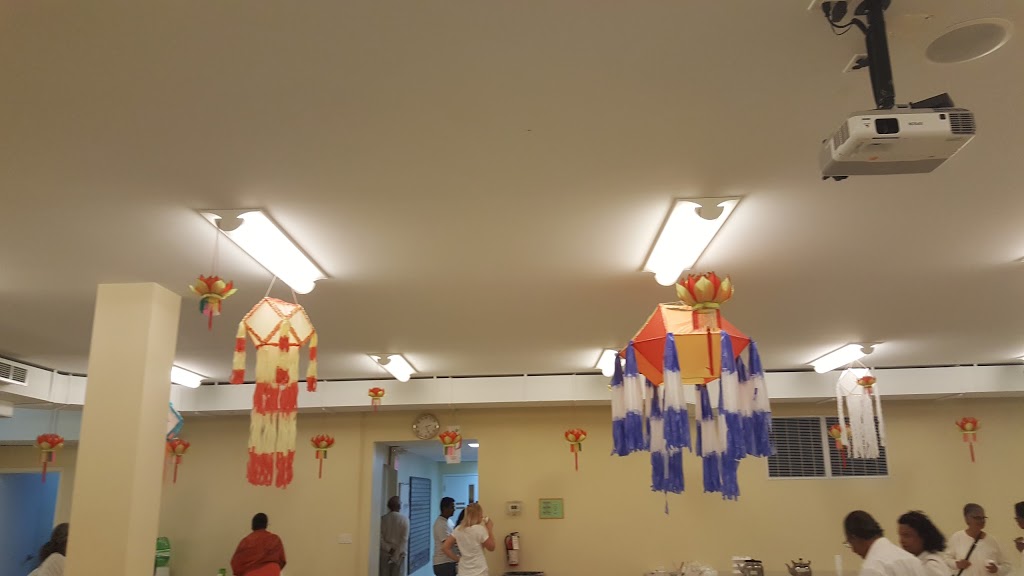 West End Buddhist Temple and Meditation Centre | 3133 Cawthra Rd, Mississauga, ON L5A 2X4, Canada | Phone: (905) 891-8412