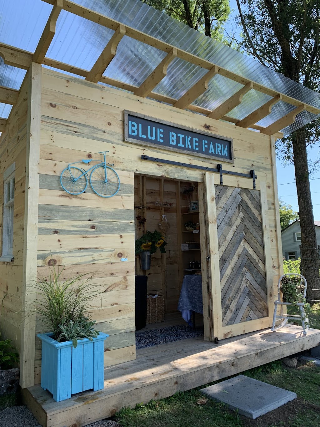 Blue Bike Farm | 5058 NS-12, New Ross, NS B0J 2M0, Canada | Phone: (902) 689-2555