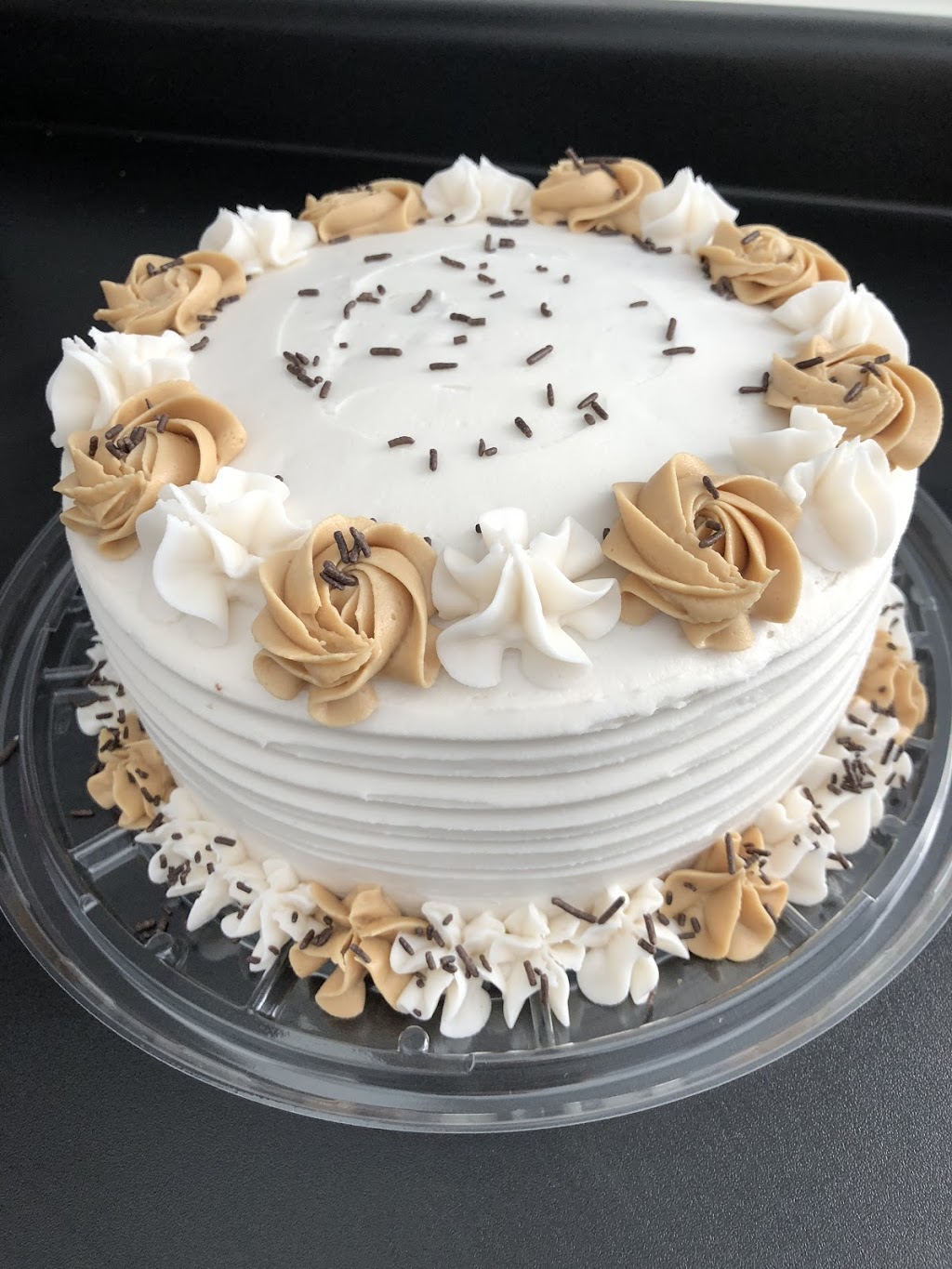 Belle Rose Cakes | 49039 Municipal Rd 41 E, Ste-Geneviève, MB R5J 0B2, Canada | Phone: (204) 422-8312