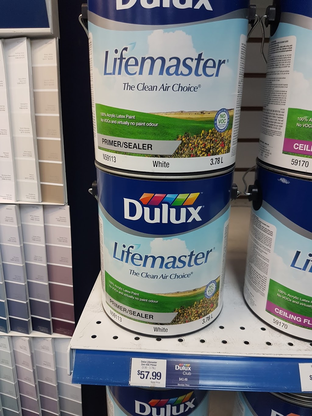 Dulux Paints | 8360 Granville Ave #180, Richmond, BC V6Y 1P3, Canada | Phone: (604) 273-1501
