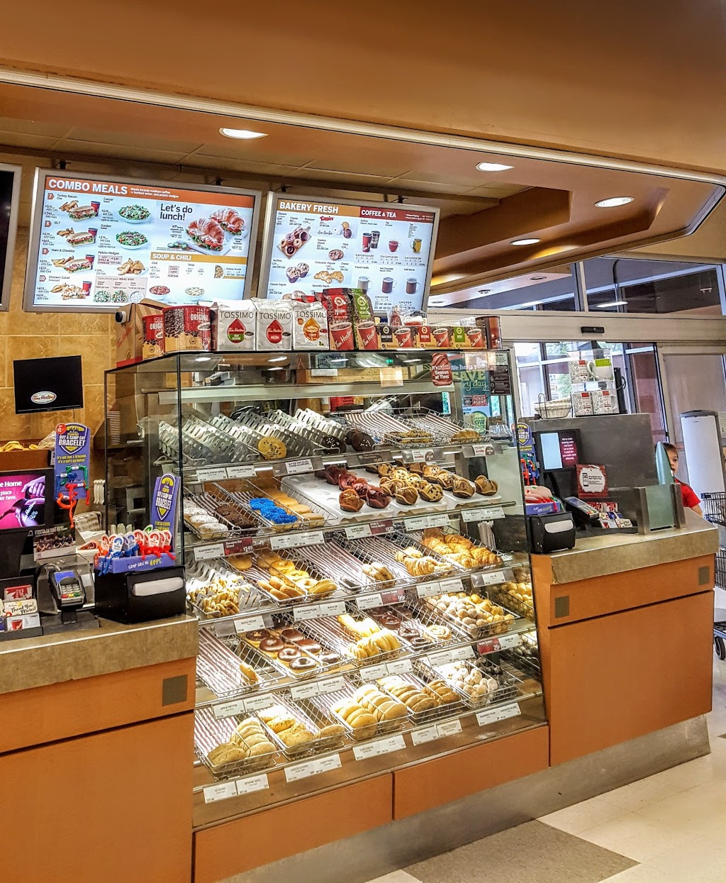 Sobeys Queensway | 125 The Queensway, Etobicoke, ON M8Y 1H6, Canada | Phone: (416) 259-1758
