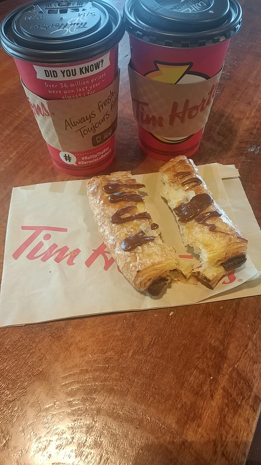 Tim Hortons | 12580 Symons Valley Rd NW, Calgary, AB T3P 0A3, Canada | Phone: (587) 955-9949