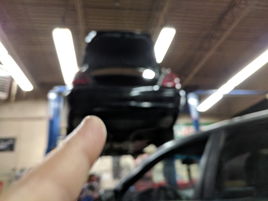 Pak Canadian Auto Repair | 3545 Hawkestone Rd, Mississauga, ON L5C 2V1, Canada | Phone: (905) 615-0700