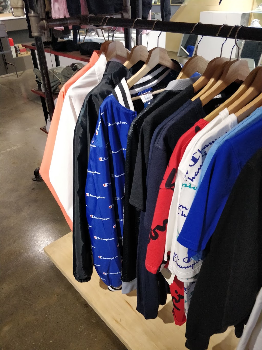 Solestop | 179 Enterprise Blvd m105, Unionville, ON L6G 0E7, Canada | Phone: (416) 273-4534