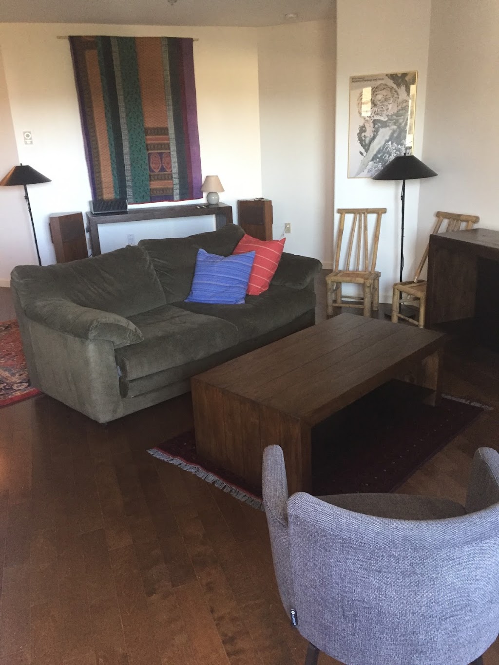 Tom and Marlise Condo - Vacation Rental | 27 Songhees Rd #411, Victoria, BC V9A 7M6, Canada | Phone: (514) 297-4016