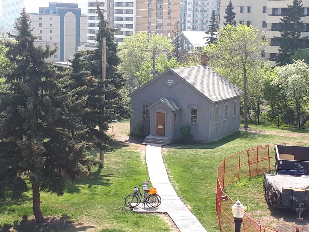E4C | 9321 Jasper Ave, Edmonton, AB T5H 3T7, Canada | Phone: (780) 424-7543