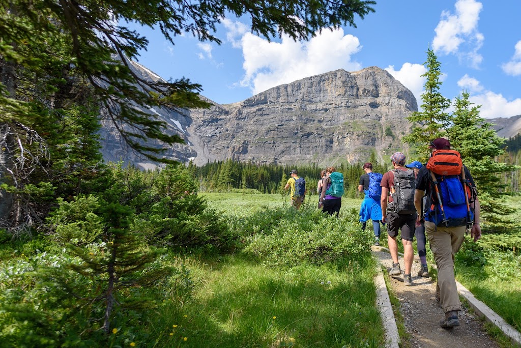 CanRock Mountain Guides | 1080 A Cougar Creek Dr #106, Canmore, AB T1W 1A4, Canada | Phone: (403) 609-0795