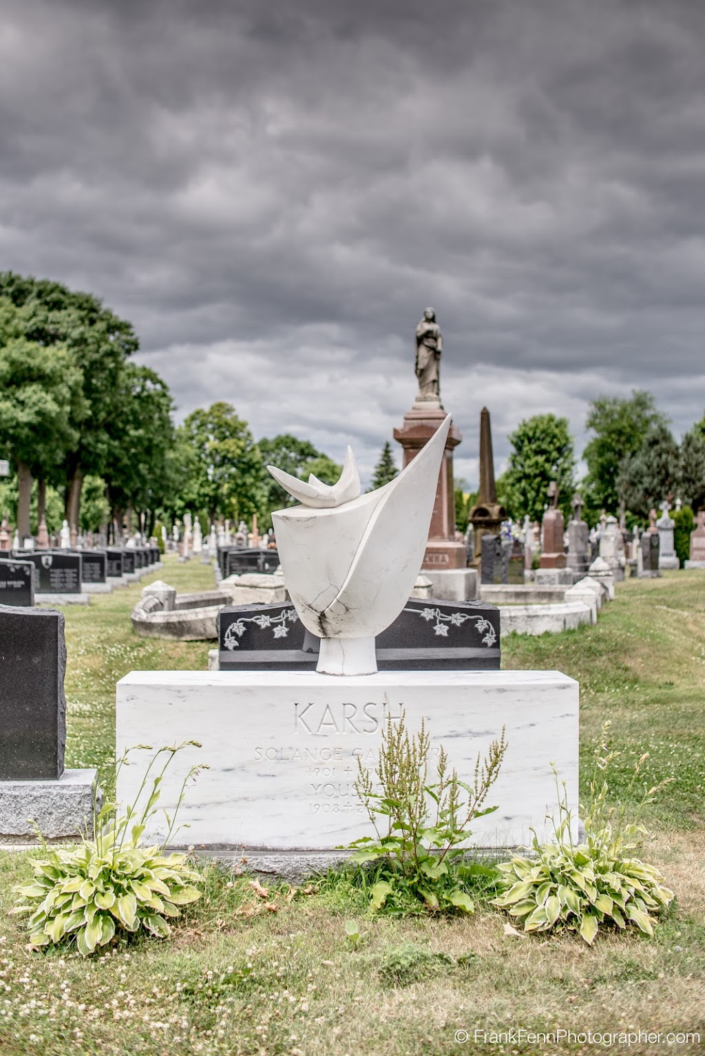 Notre-Dame Cemetery | 455 Montreal Rd, Ottawa, ON K1K 0V2, Canada | Phone: (613) 746-4175