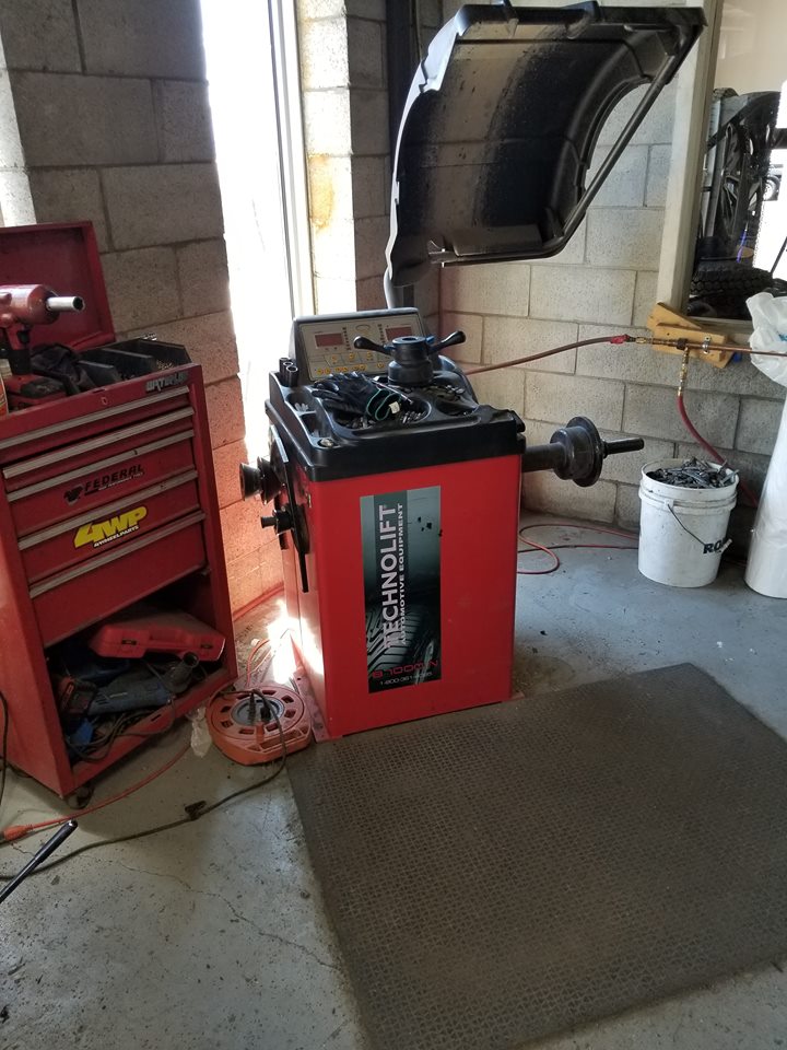 Pneus Toptread Mirabel - Pneus neufs et usagés | 14153 Boulevard Curé-Labelle, Unité # 5, Mirabel, QC J7J 1M3, Canada | Phone: (579) 630-7638