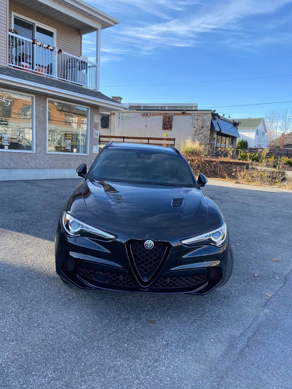 DesSources Alfa Romeo (Montreal, Vaudreuil, Rive-Sud) | 3352 Bd des Sources, Dollard-des-Ormeaux, QC H9B 1Z9, Canada | Phone: (877) 462-1061