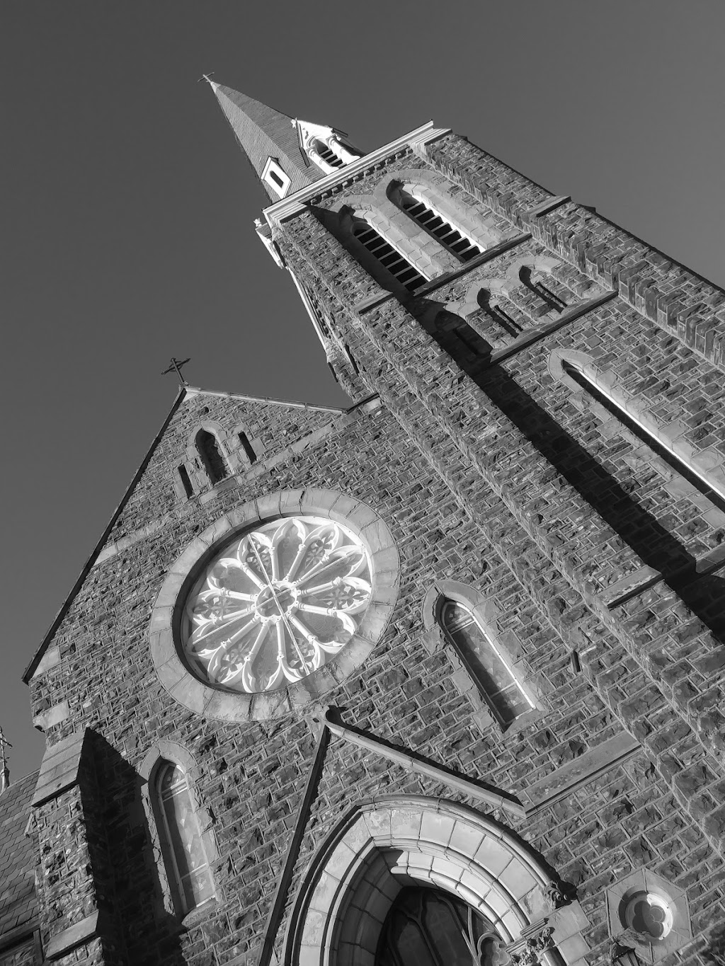 St. Patrick Church | 4673 Victoria Ave, Niagara Falls, ON L2E 4B8, Canada | Phone: (905) 354-7451