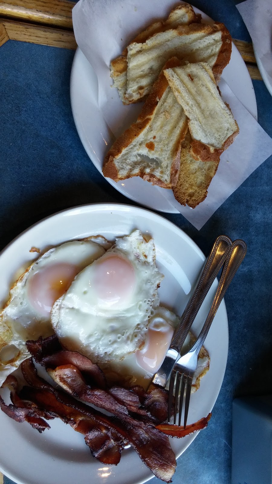Caldense Bakery | 3497 Dundas St W, York, ON M6S 2S1, Canada | Phone: (416) 761-9499