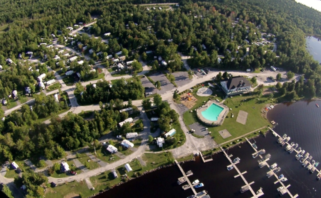 Camping les Berges du Lac | 800 Chemin des Berges, Stratford, QC G0Y 1P0, Canada | Phone: (418) 443-2202