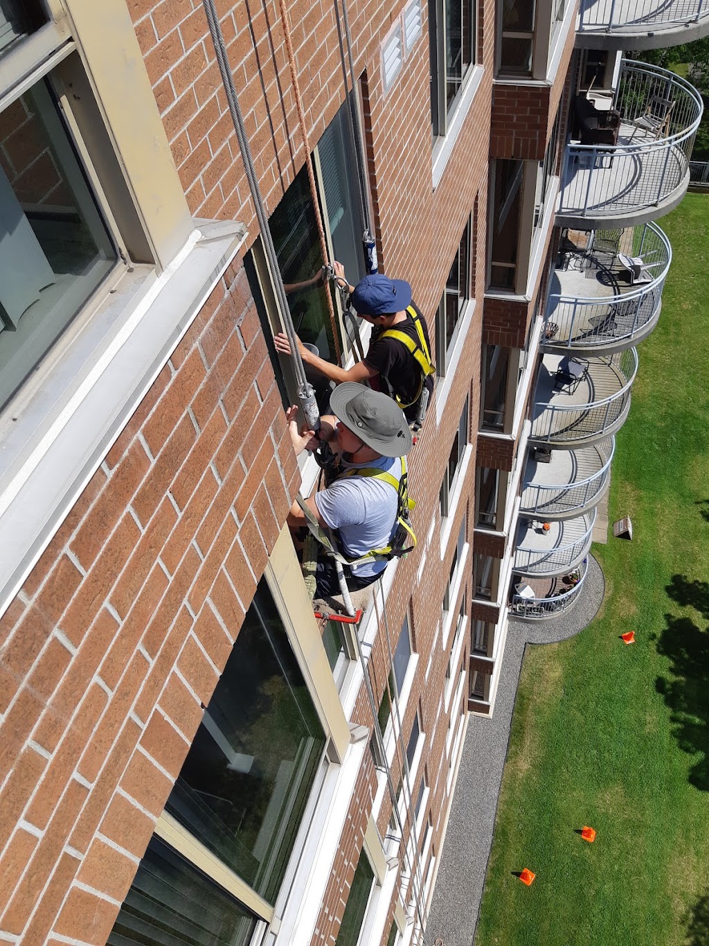 The High Rise Guys | 1107 Ambleside Dr, Ottawa, ON K2B 8E2, Canada | Phone: (613) 809-6200