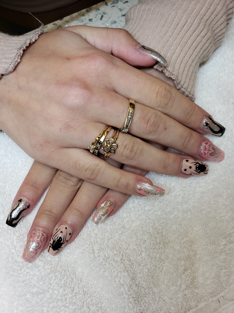 Lamour Nails | 75 Centennial Pkwy N, Hamilton, ON L8E 2P2, Canada | Phone: (905) 578-6245