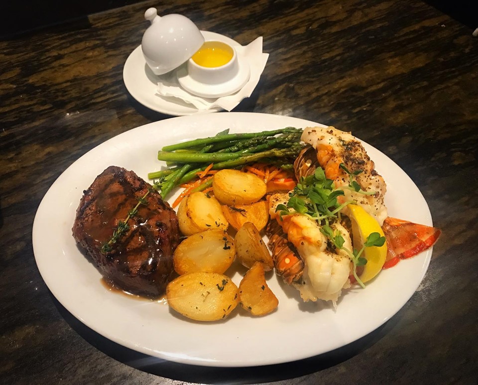 Wildfire Grill House | 7429 Lundys Ln, Niagara Falls, ON L2H 1G9, Canada | Phone: (289) 296-4644