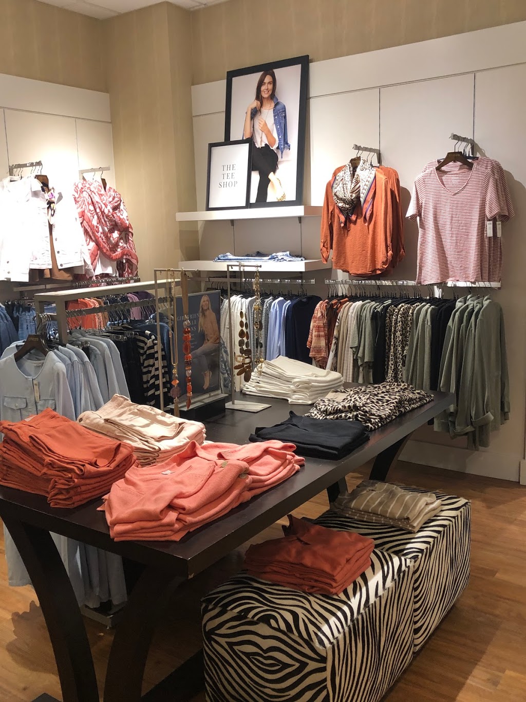 Chicos | 17600 Yonge St, Box 256 Upper Canada Mall, Newmarket, ON L3Y 4Z1, Canada | Phone: (905) 836-7304