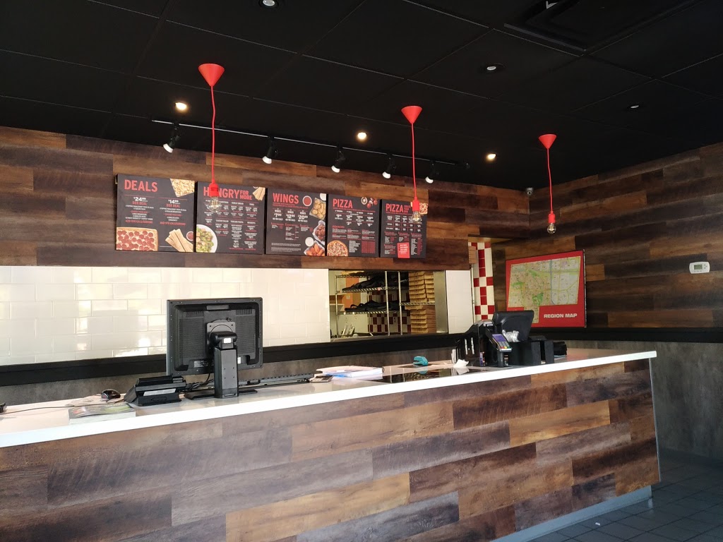 Pizza Hut | 392 John St, Thornhill, ON L3T 5W6, Canada | Phone: (905) 886-4444