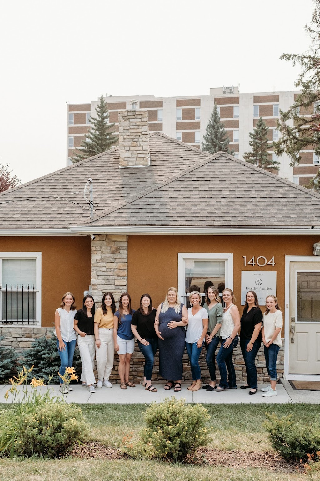 Healthy Families Chiropractic & Community Care | 1404 10 St NW, Calgary, AB T2M 4M8, Canada | Phone: (587) 391-6200