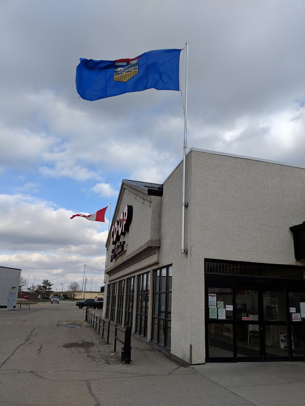 Co-op Food Store | 4303 50 St, Innisfail, AB T4G 1B6, Canada | Phone: (403) 227-4888
