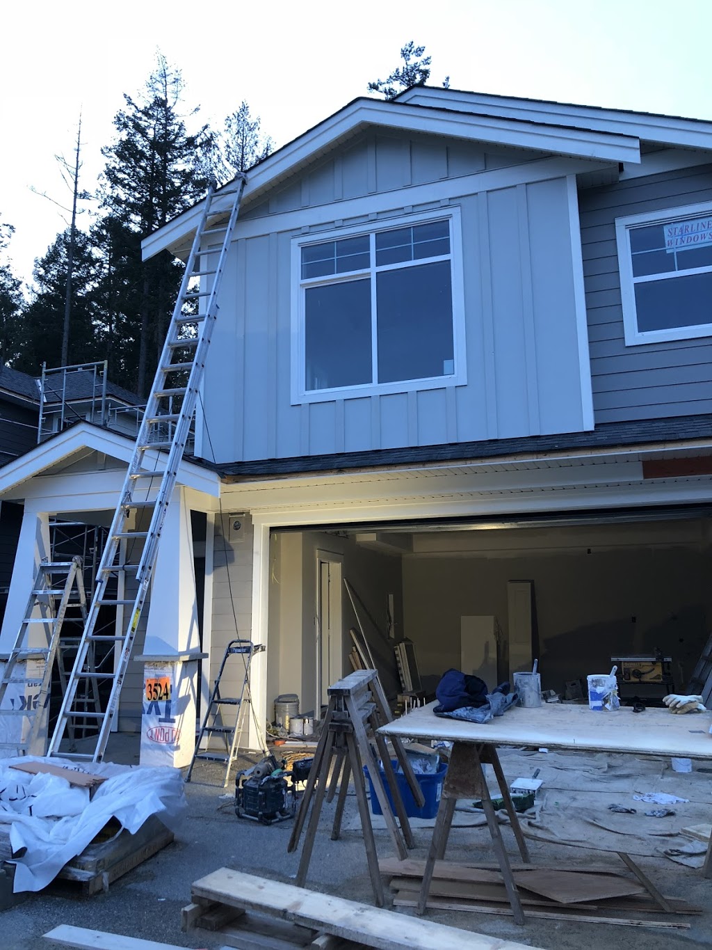 Green Island Painting | 3351 Turnstone Dr, Victoria, BC V9C 0B4, Canada | Phone: (250) 418-5773