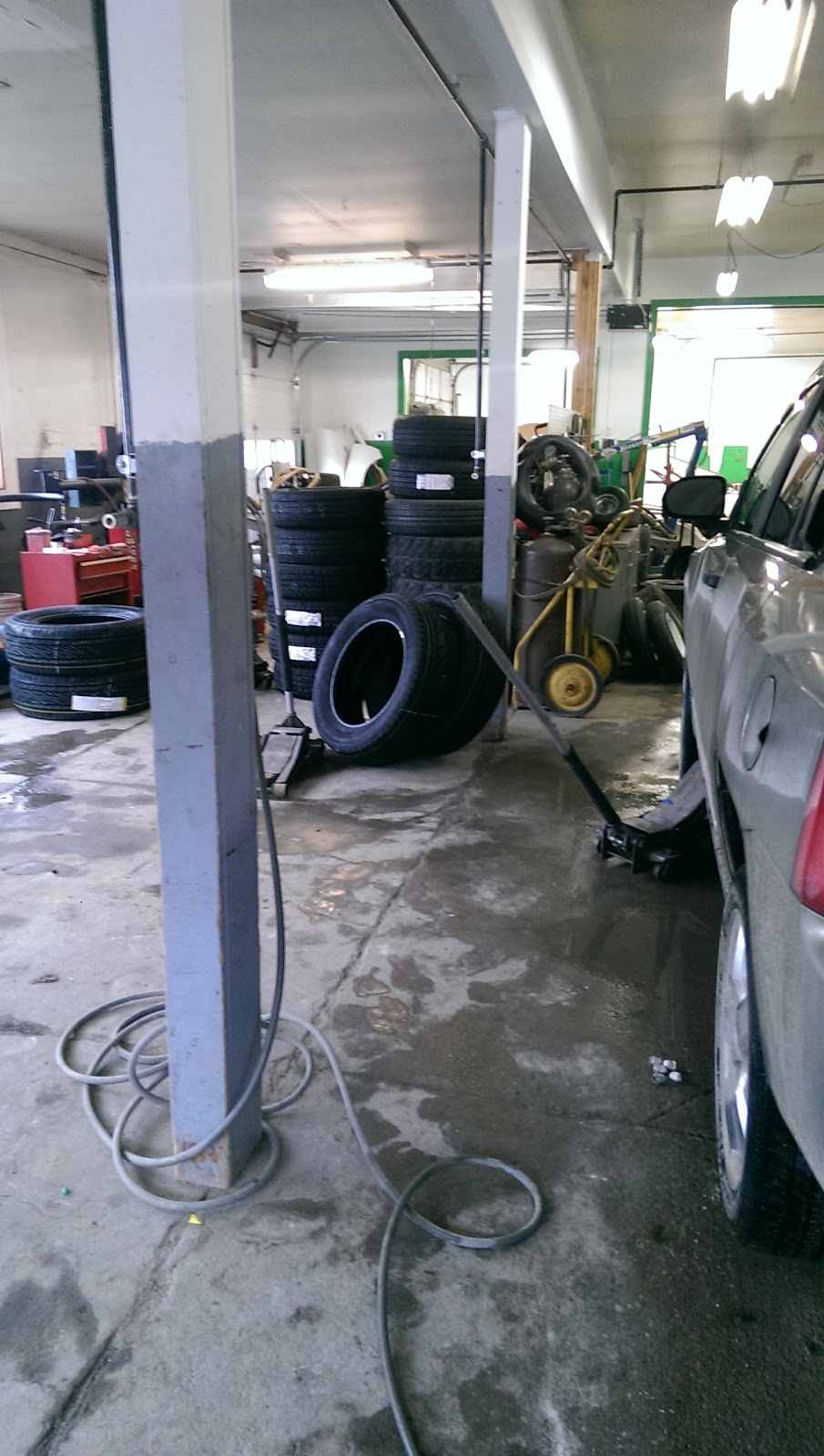 Vans Tire Center | 67919 Gleason St, Richmond, MI 48062, USA | Phone: (586) 430-1693