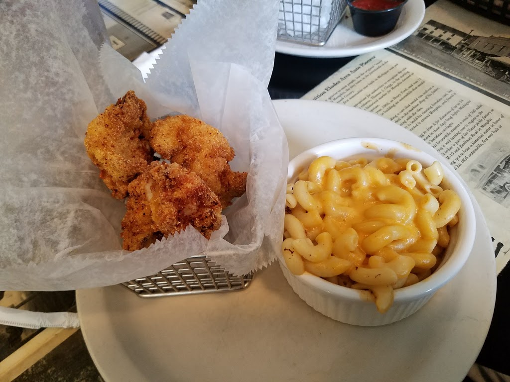 Moms Country Kitchen | 81057 Main St, Memphis, MI 48041, USA | Phone: (810) 392-2210