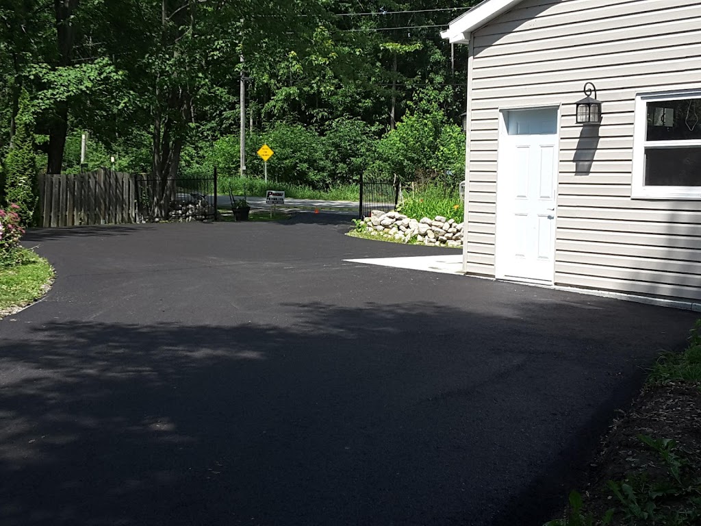 Parkdale Paving Ltd | 33 McCutcheon Ave, Nobleton, ON L0G 1N0, Canada | Phone: (519) 942-2200