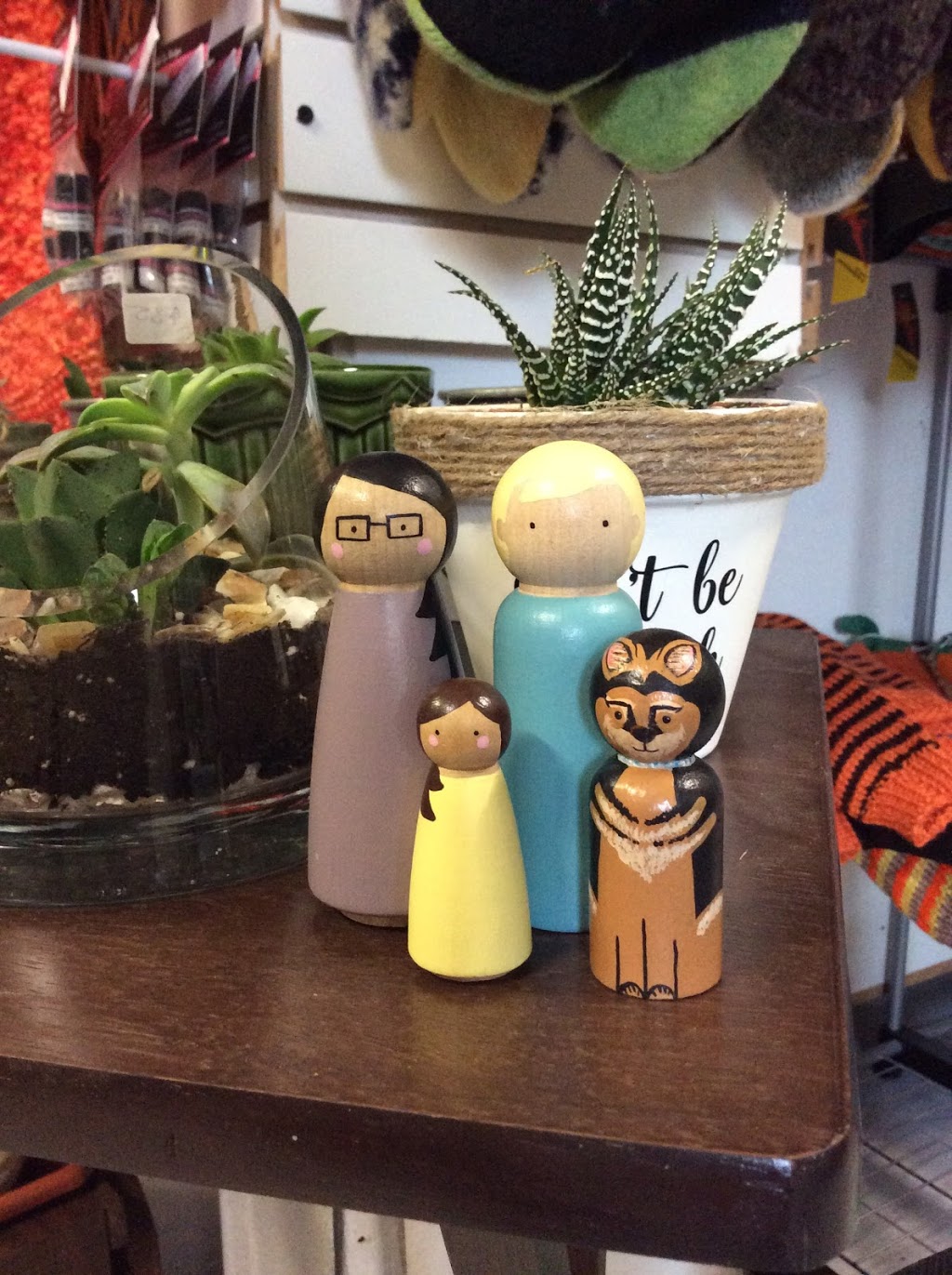 Simply Rustic | 626 Talbot St, St Thomas, ON N5P 1E3, Canada | Phone: (519) 207-7000