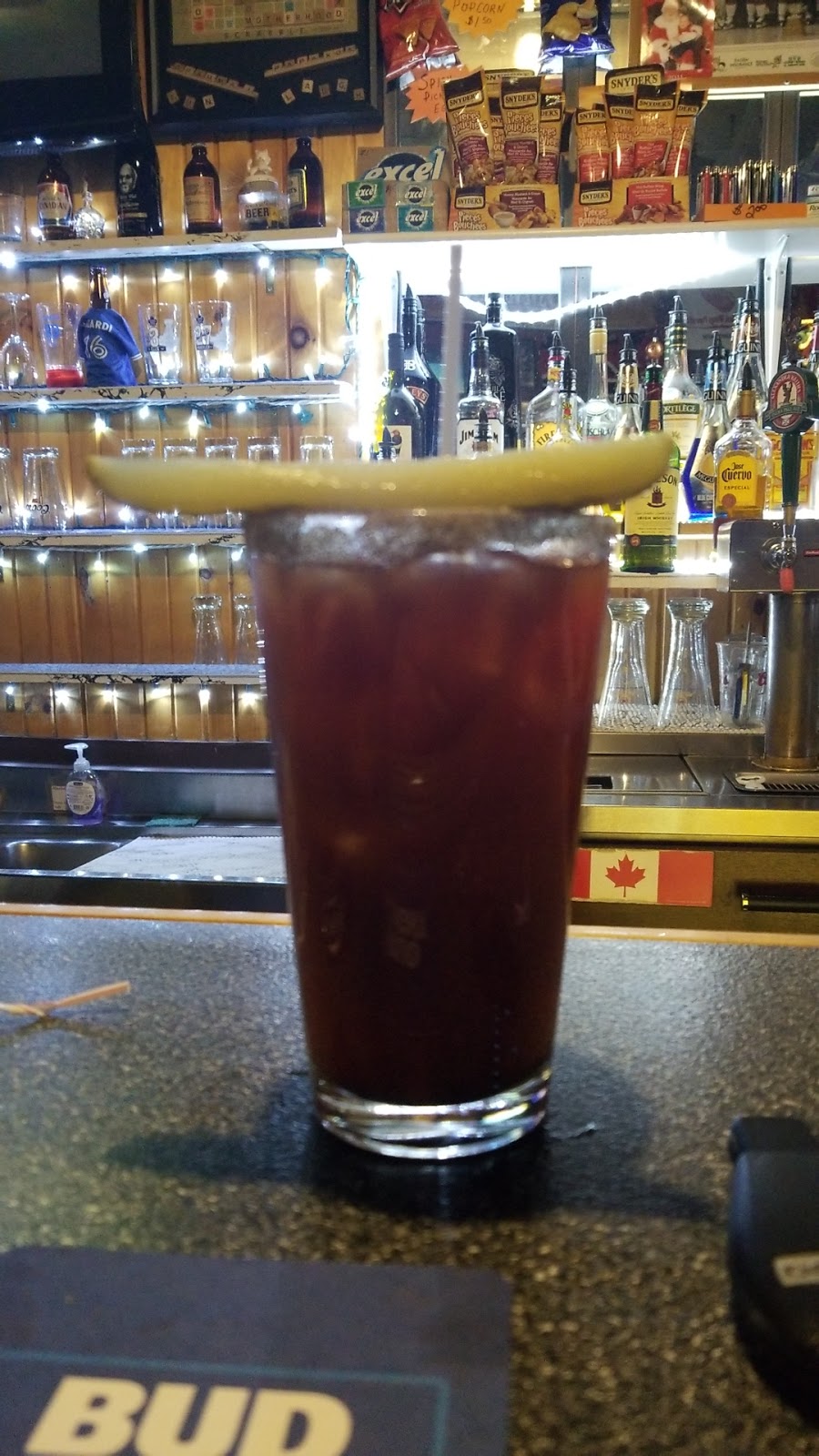 Seminole Bar & Grill | 3933 Seminole St, Windsor, ON N8Y 1Z1, Canada | Phone: (519) 944-0000