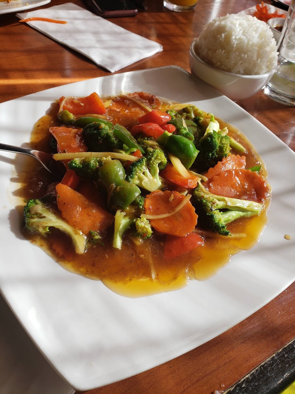 Thai Coconut Island | 580 Hespeler Rd, Cambridge, ON N1R 6J8, Canada | Phone: (519) 622-3200