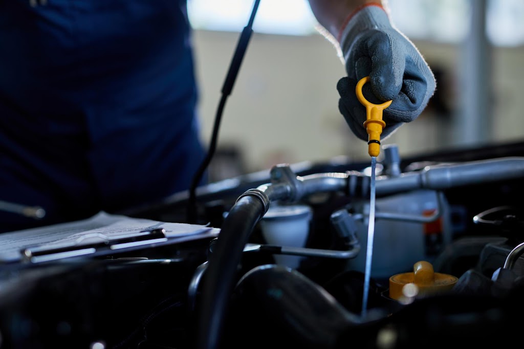 Major truck and tire repair | 15693 County Rd 2, Brighton, ON K0K 1H0, Canada | Phone: (613) 689-1013