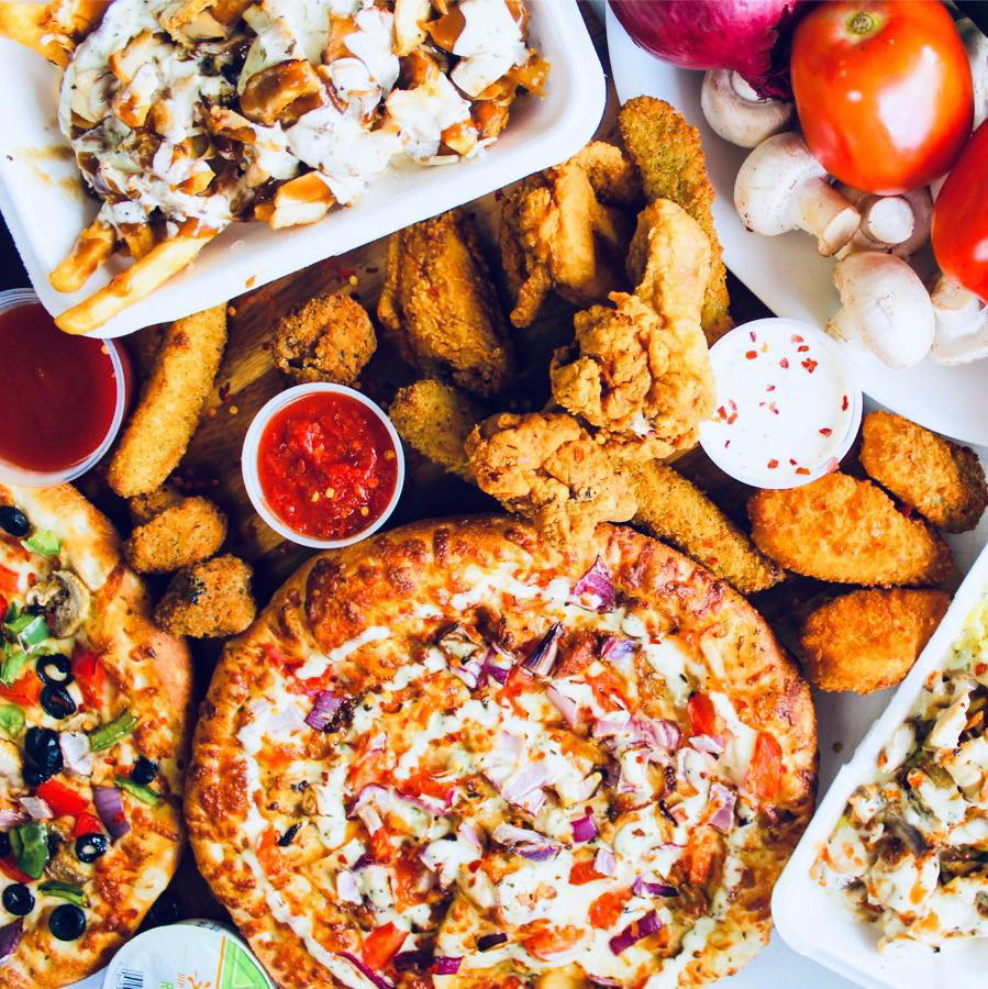 Famo Pizza And Wings | 1000 Upper Gage Ave, Hamilton, ON L8V 4R5, Canada | Phone: (905) 387-0009