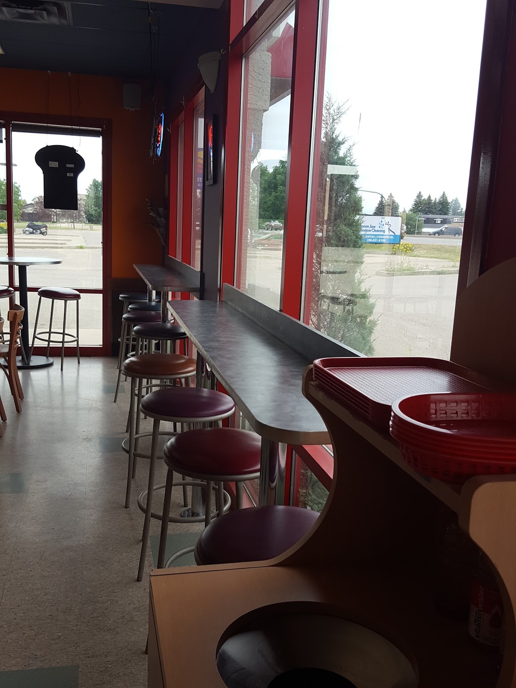 Quiznos | 121 Thatcher Dr W, Moose Jaw, SK S6J 1L8, Canada | Phone: (306) 694-1884