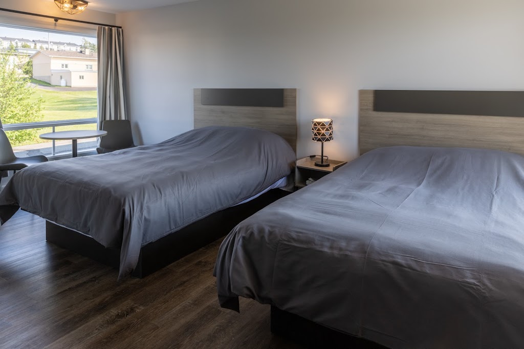 Motel Au Vieux Fanal | 170 Rue Fraser, Rivière-du-Loup, QC G5R 1C8, Canada | Phone: (418) 862-5255