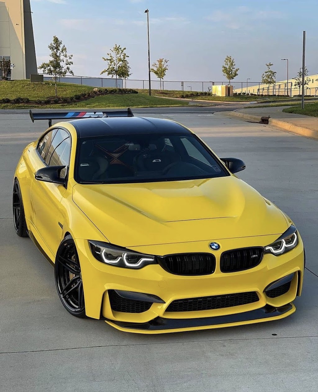 Amigos Tinting | 212 Aspenmere Way, Chestermere, AB T1X 0Y2, Canada | Phone: (587) 437-0573