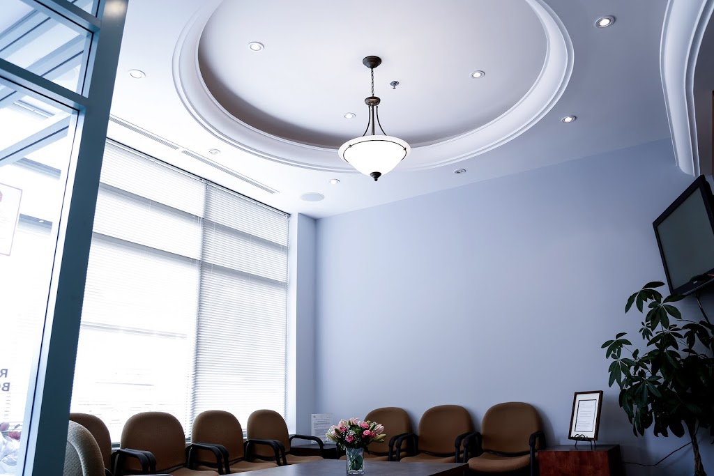 Rosedale Family Dental Centre | 531 Atkinson Avenue, Units 15 & 16, Thornhill, ON L4J 8L7, Canada | Phone: (905) 886-9900