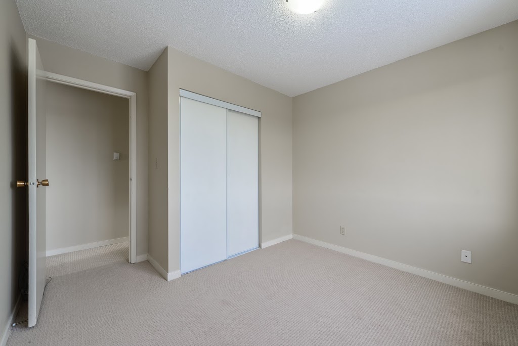 Marlborough Manor | 14535 54 St NW, Edmonton, AB T5A 3R4, Canada | Phone: (780) 415-5549
