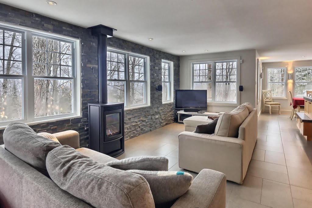 Le Chic Sur La Piste | 3192 Rue Park, Rawdon, QC J0K 1S0, Canada | Phone: (514) 576-8982