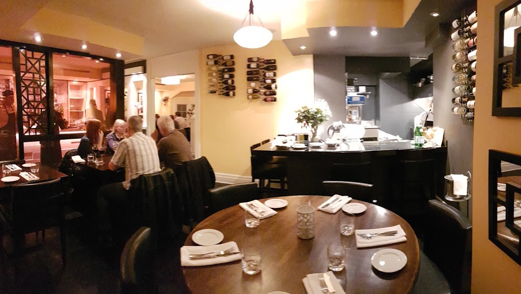 La Sala Restaurant | 1975A Queen St E, Toronto, ON M4L 1J1, Canada | Phone: (416) 694-0004