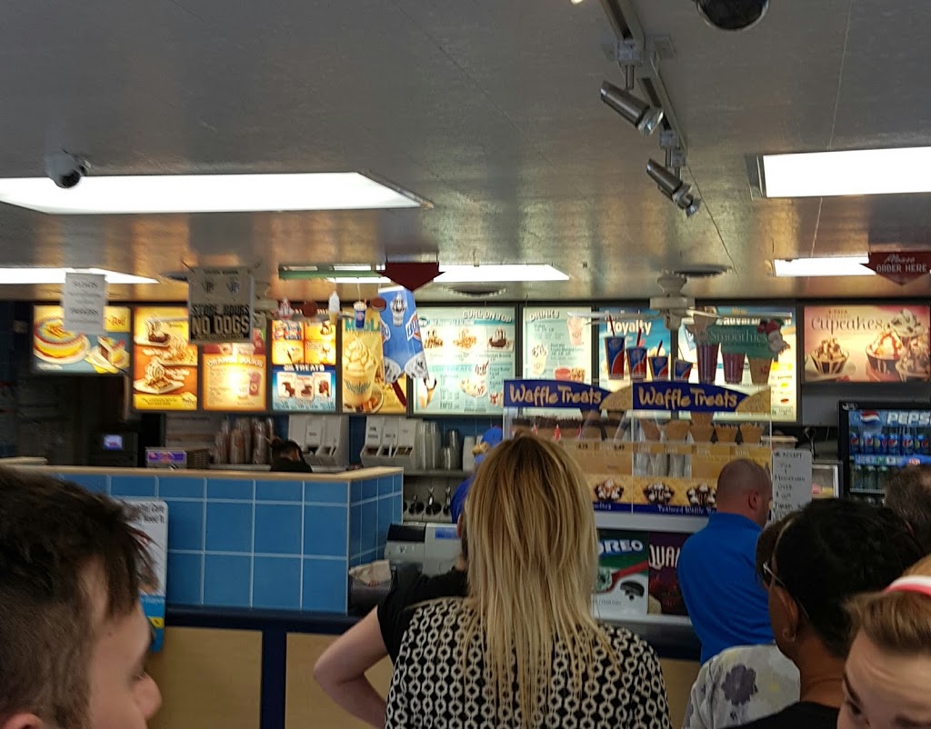 Dairy Queen (Treat) | 2677 Portage Ave, Winnipeg, MB R3J 0P9, Canada | Phone: (204) 832-6523